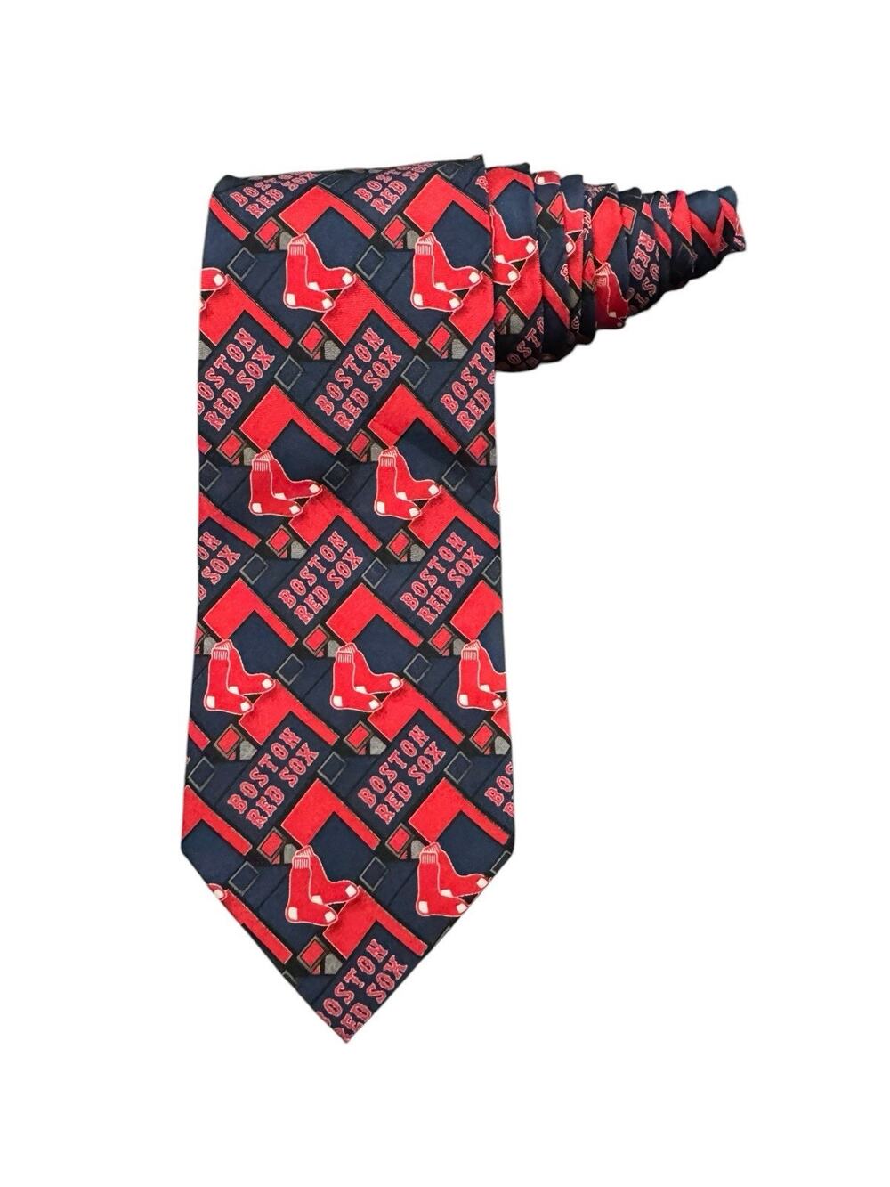 MLB Boston Red Sox Logo Baseball Vintage Novelty Necktie 100% Silk
